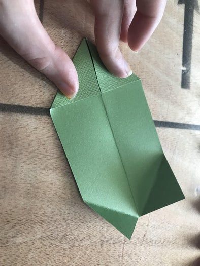 零基础也能轻松折出莲花折纸变体,附详细步骤与创意装饰-第12张图片-趣作屋 零基础也能轻松折出莲花折纸变体,附详细步骤与创意装饰-第12张图片-趣作屋