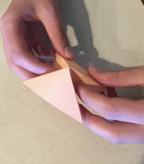 超简单会跳的折纸青蛙教程-第4张图片-趣作屋