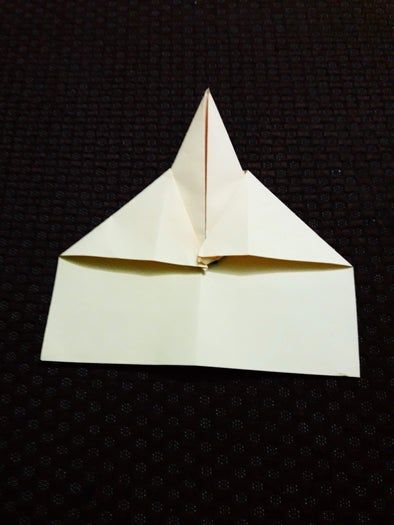 超简单F-15纸飞机折法教程,一扔能飞9米远-第13张图片-趣作屋 超简单F-15纸飞机折法教程,一扔能飞9米远-第13张图片-趣作屋