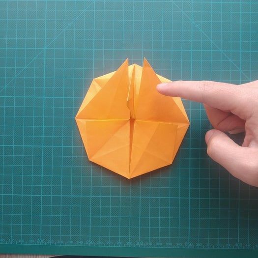 手工折纸教程：用20厘米彩纸折出π符号硬币折纸-第39张图片-趣作屋