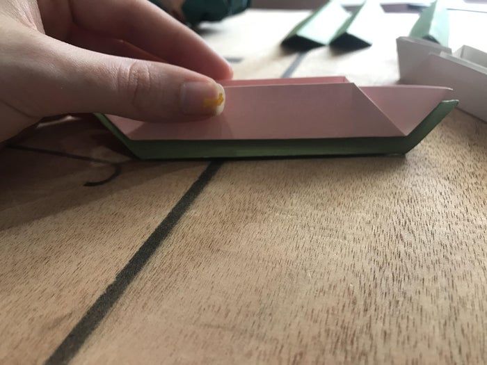 零基础也能轻松折出莲花折纸变体,附详细步骤与创意装饰-第15张图片-趣作屋 零基础也能轻松折出莲花折纸变体,附详细步骤与创意装饰-第15张图片-趣作屋