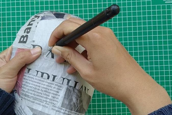 低成本手工制作无脸男面具教程-第10张图片-趣作屋 低成本手工制作无脸男面具教程-第10张图片-趣作屋