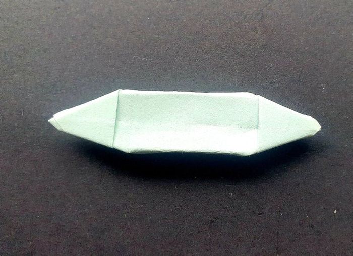 超简单折纸船教程:教你用方形纸折出实用小船-第14张图片-趣作屋 超简单折纸船教程:教你用方形纸折出实用小船-第14张图片-趣作屋