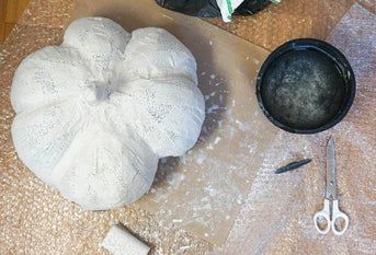 低成本手工制作万圣节南瓜灯教程-第9张图片-趣作屋 低成本手工制作万圣节南瓜灯教程-第9张图片-趣作屋