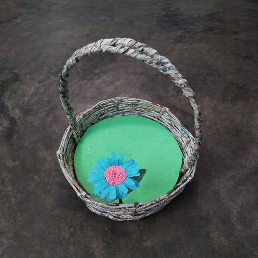 超详细纸艺花篮制作教程，用皱纹纸轻松DIY非洲菊花束-第62张图片-趣作屋