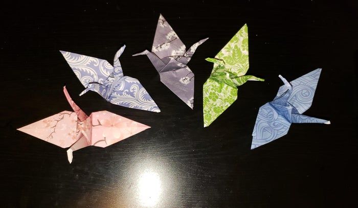 超简单千纸鹤折法教程,一学就会的手工折纸指南-第1张图片-趣作屋 超简单千纸鹤折法教程,一学就会的手工折纸指南-第1张图片-趣作屋