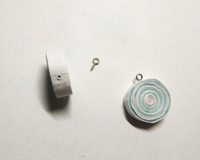 用纸做手工耳环的简单方法-第6张图片-趣作屋