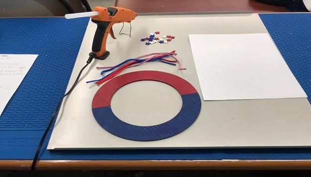 超简单爱国主题花环手工制作教程-第2张图片-趣作屋 超简单爱国主题花环手工制作教程-第2张图片-趣作屋