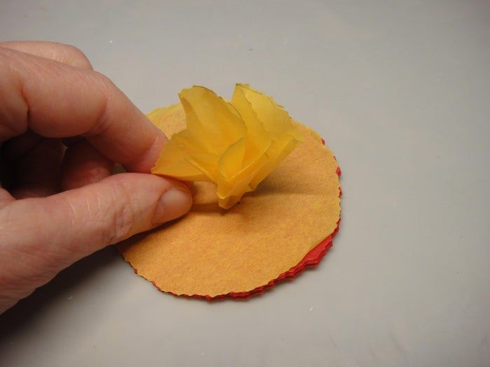 超简单蓬松花朵手工制作教程，孩子也能轻松上手-第7张图片-趣作屋