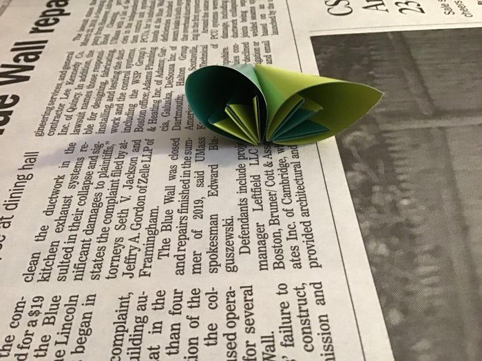 超简单手工纸花制作教程,零成本DIY装饰花-第9张图片-趣作屋 超简单手工纸花制作教程,零成本DIY装饰花-第9张图片-趣作屋