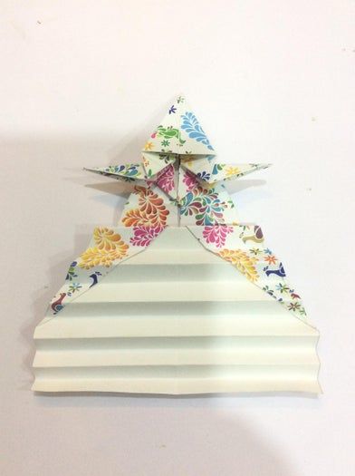 超详细折纸孔雀手工教程,零基础也能轻松学会-第18张图片-趣作屋 超详细折纸孔雀手工教程,零基础也能轻松学会-第18张图片-趣作屋