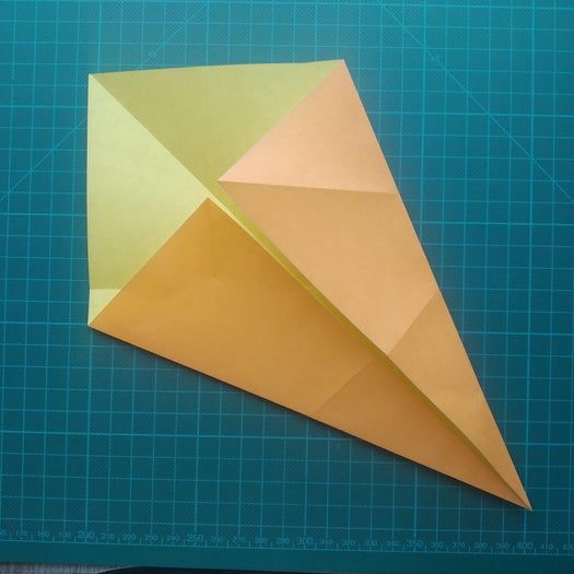 手工折纸教程：用20厘米彩纸折出π符号硬币折纸-第9张图片-趣作屋