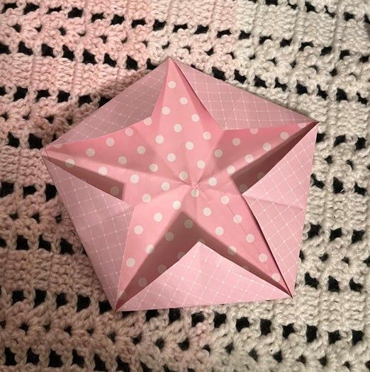 高效折纸星星教程：许愿好运的简单手工制作方法-第38张图片-趣作屋