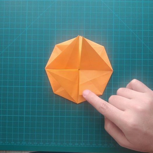 手工折纸教程：用20厘米彩纸折出π符号硬币折纸-第25张图片-趣作屋