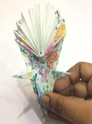 超详细折纸孔雀手工教程,零基础也能轻松学会-第25张图片-趣作屋 超详细折纸孔雀手工教程,零基础也能轻松学会-第25张图片-趣作屋