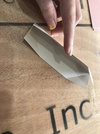 零基础也能轻松折出莲花折纸变体,附详细步骤与创意装饰-第6张图片-趣作屋 零基础也能轻松折出莲花折纸变体,附详细步骤与创意装饰-第6张图片-趣作屋