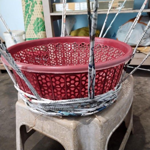 超详细纸艺花篮制作教程，用皱纹纸轻松DIY非洲菊花束-第22张图片-趣作屋