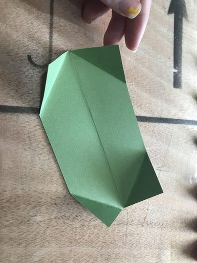 零基础也能轻松折出莲花折纸变体,附详细步骤与创意装饰-第10张图片-趣作屋 零基础也能轻松折出莲花折纸变体,附详细步骤与创意装饰-第10张图片-趣作屋