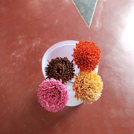 超详细纸艺花篮制作教程，用皱纹纸轻松DIY非洲菊花束-第56张图片-趣作屋