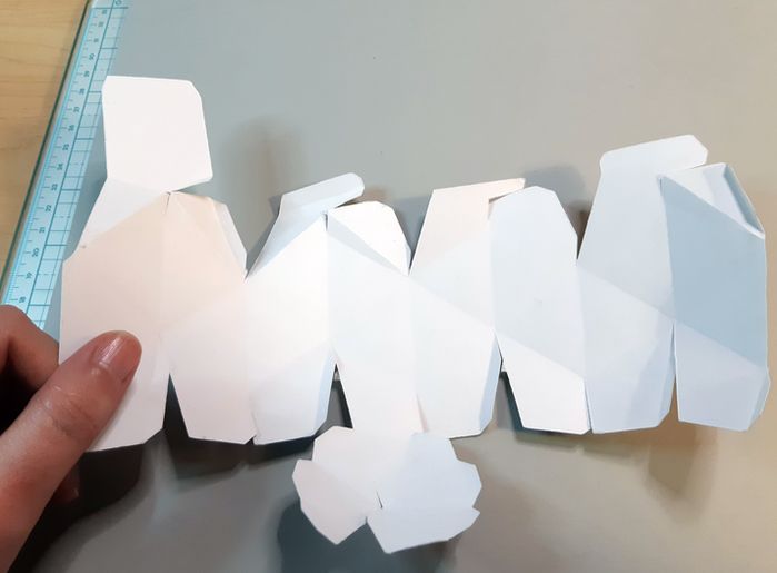 用纸手工制作复活节彩蛋的简单方法-第9张图片-趣作屋 用纸手工制作复活节彩蛋的简单方法-第9张图片-趣作屋