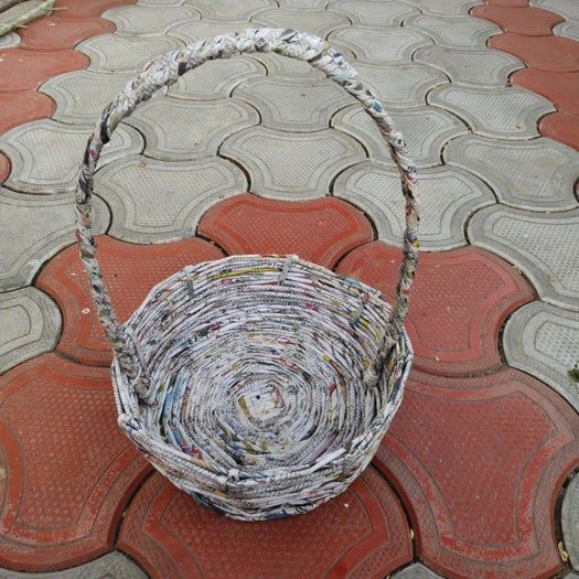 超详细纸艺花篮制作教程，用皱纹纸轻松DIY非洲菊花束-第37张图片-趣作屋