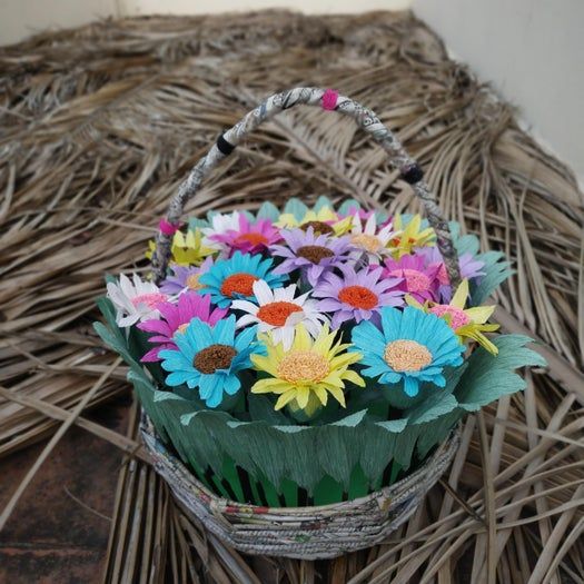 超详细纸艺花篮制作教程，用皱纹纸轻松DIY非洲菊花束-第75张图片-趣作屋