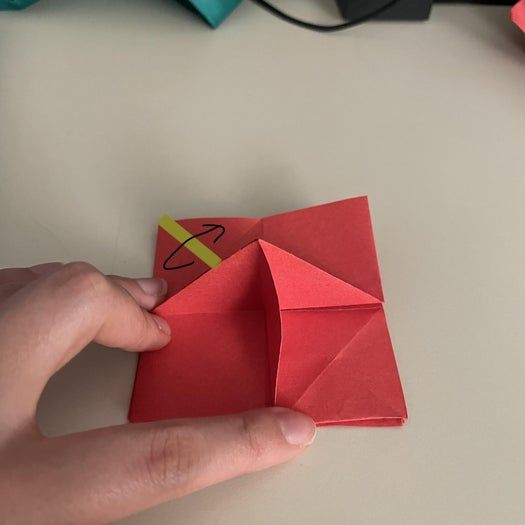 手工折纸玫瑰花教程,简单易学还能永久保存-第19张图片-趣作屋 手工折纸玫瑰花教程,简单易学还能永久保存-第19张图片-趣作屋