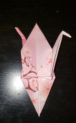 超简单千纸鹤折法教程,一学就会的手工折纸指南-第15张图片-趣作屋