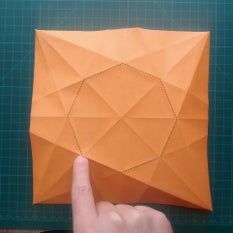 手工折纸教程：用20厘米彩纸折出π符号硬币折纸-第15张图片-趣作屋