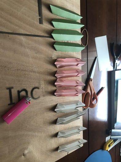 零基础也能轻松折出莲花折纸变体,附详细步骤与创意装饰-第9张图片-趣作屋 零基础也能轻松折出莲花折纸变体,附详细步骤与创意装饰-第9张图片-趣作屋