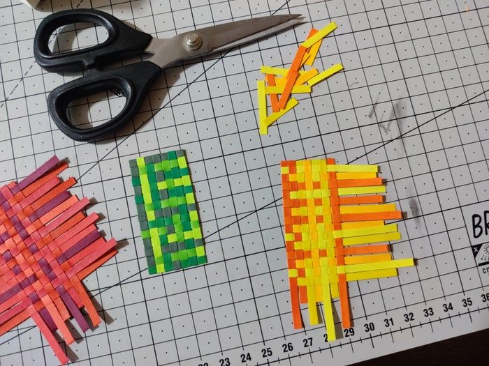 超简单彩色纸转盘手工制作教程-第17张图片-趣作屋