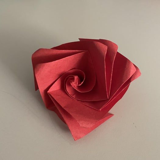 手工折纸玫瑰花教程,简单易学还能永久保存-第25张图片-趣作屋 手工折纸玫瑰花教程,简单易学还能永久保存-第25张图片-趣作屋