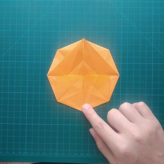 手工折纸教程：用20厘米彩纸折出π符号硬币折纸-第33张图片-趣作屋