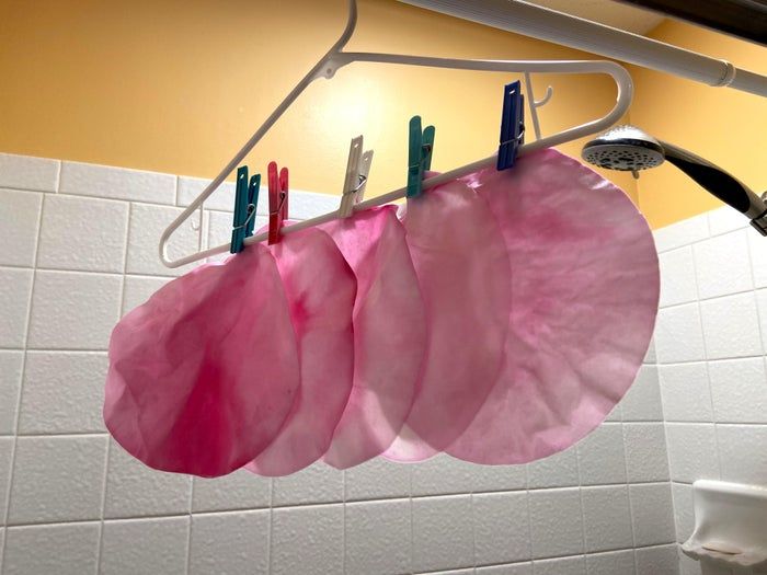 超低成本DIY咖啡滤纸花墙装饰教程，租房也能轻松上手-第7张图片-趣作屋