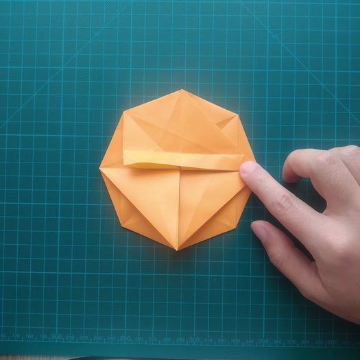 手工折纸教程：用20厘米彩纸折出π符号硬币折纸-第50张图片-趣作屋