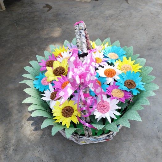 超详细纸艺花篮制作教程，用皱纹纸轻松DIY非洲菊花束-第73张图片-趣作屋