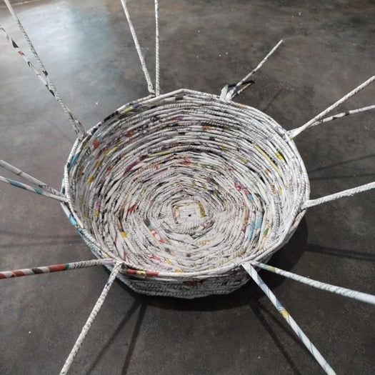 超详细纸艺花篮制作教程，用皱纹纸轻松DIY非洲菊花束-第26张图片-趣作屋