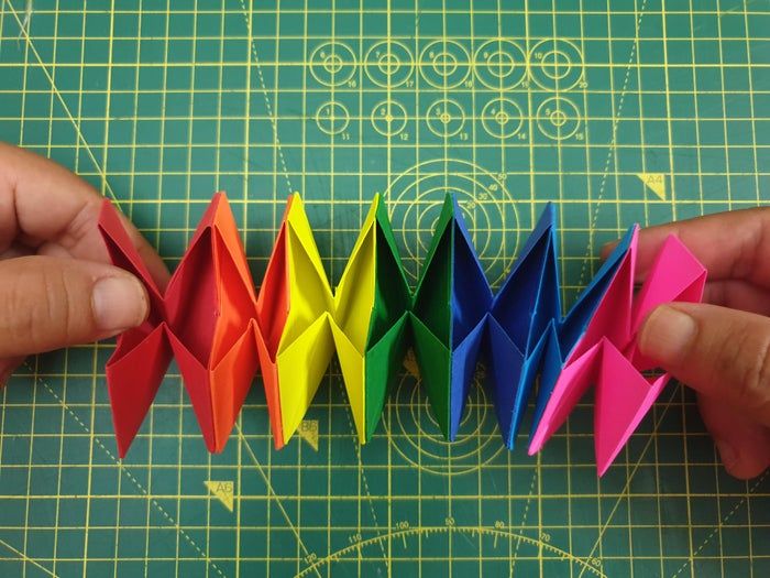 超简单彩虹无限超新星折纸教程,新手也能轻松上手-第17张图片-趣作屋 超简单彩虹无限超新星折纸教程,新手也能轻松上手-第17张图片-趣作屋