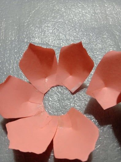 超详细手工纸花制作教程，零基础也能轻松上手！-第23张图片-趣作屋