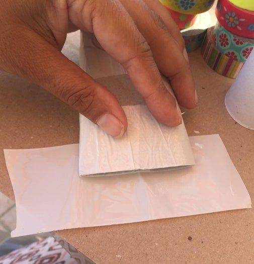 亲子手工DIY：用纸筒轻松制作彩色鲤鱼旗-第7张图片-趣作屋