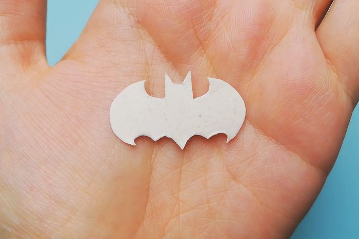 低成本手工制作超级英雄钥匙扣教程-第18张图片-趣作屋