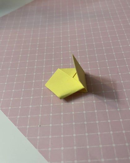 高效折纸星星教程：许愿好运的简单手工制作方法-第16张图片-趣作屋