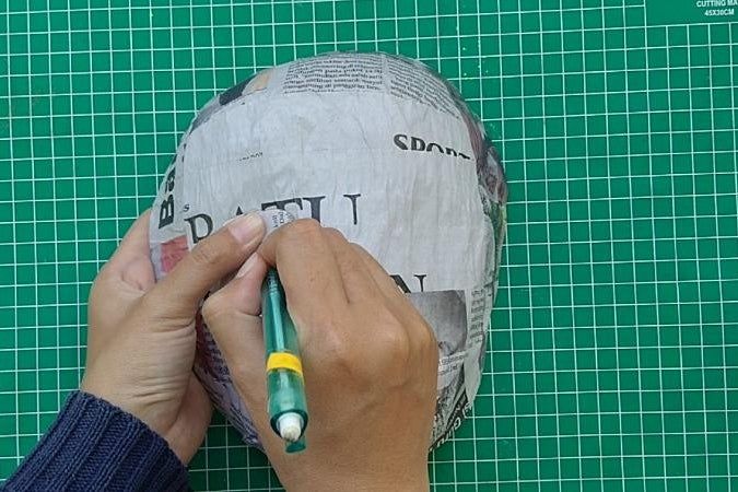 低成本手工制作无脸男面具教程-第9张图片-趣作屋 低成本手工制作无脸男面具教程-第9张图片-趣作屋