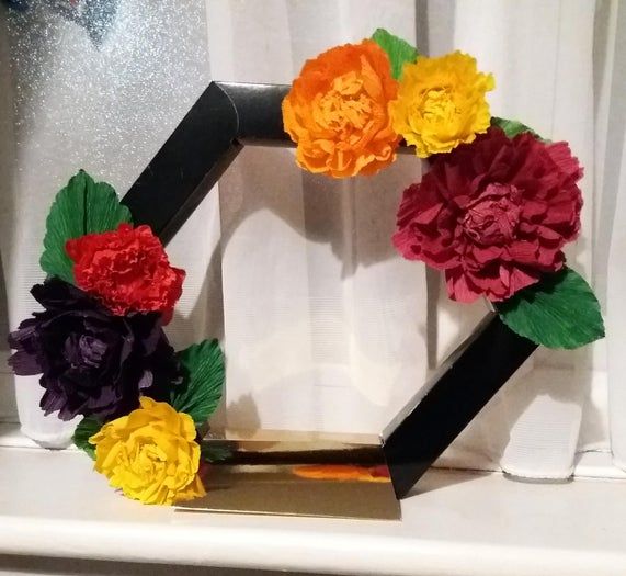 超简单纸花手工制作教程，30厘米彩色墙面装饰DIY-第1张图片-趣作屋