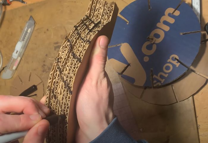 低成本手工制作纸灯笼台灯教程-第4张图片-趣作屋 低成本手工制作纸灯笼台灯教程-第4张图片-趣作屋