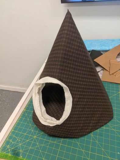 手工制作宠物帐篷窝教程，简单易学的DIY方法-第2张图片-趣作屋