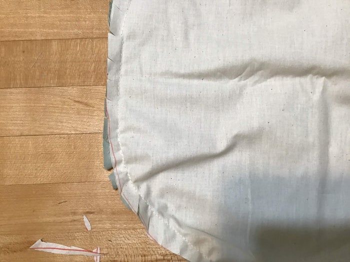 旧T恤变身狗狗保暖外套 DIY发光宠物衣教程-第16张图片-趣作屋
