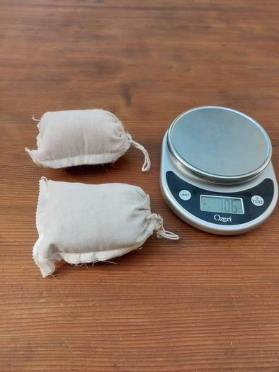 用狗狗掉毛手工制作可爱毛球玩具的省钱妙招-第5张图片-趣作屋