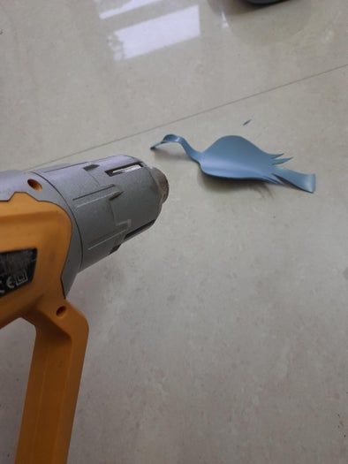 利用废旧塑料瓶制作可爱小鸭子教程-第6张图片-趣作屋