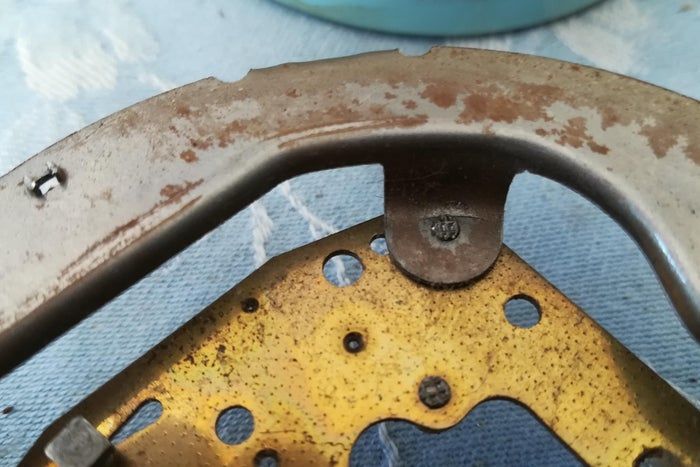 如何用旧闹钟改造无噪音电池闹钟-第9张图片-趣作屋